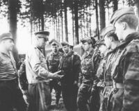 Besuch des Stellvertretenden Ministers für Nationale Verteidigung Siegfried Weiß bei Truppen, die an den Aktionen im Rahmen der Niederschlagung des Prager Frühlings beteiligt waren.