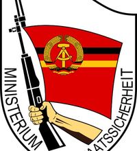 Emblem des Ministeriums für Staatssicherheit (MfS) der DDR bis 1990.