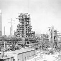 Leuna Werke Destillationsanlagen in der Treibstofferzeugung im September 1959