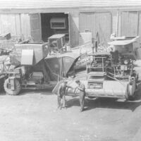 15.6.1955 Erntevorbereitungen auf der MTS Barnitz, Krs. Meißen Bis jetzt haben die Kollegen der MTS Barnitz ihr Erntereparaturprogramm mit 85 % erfüllt.
